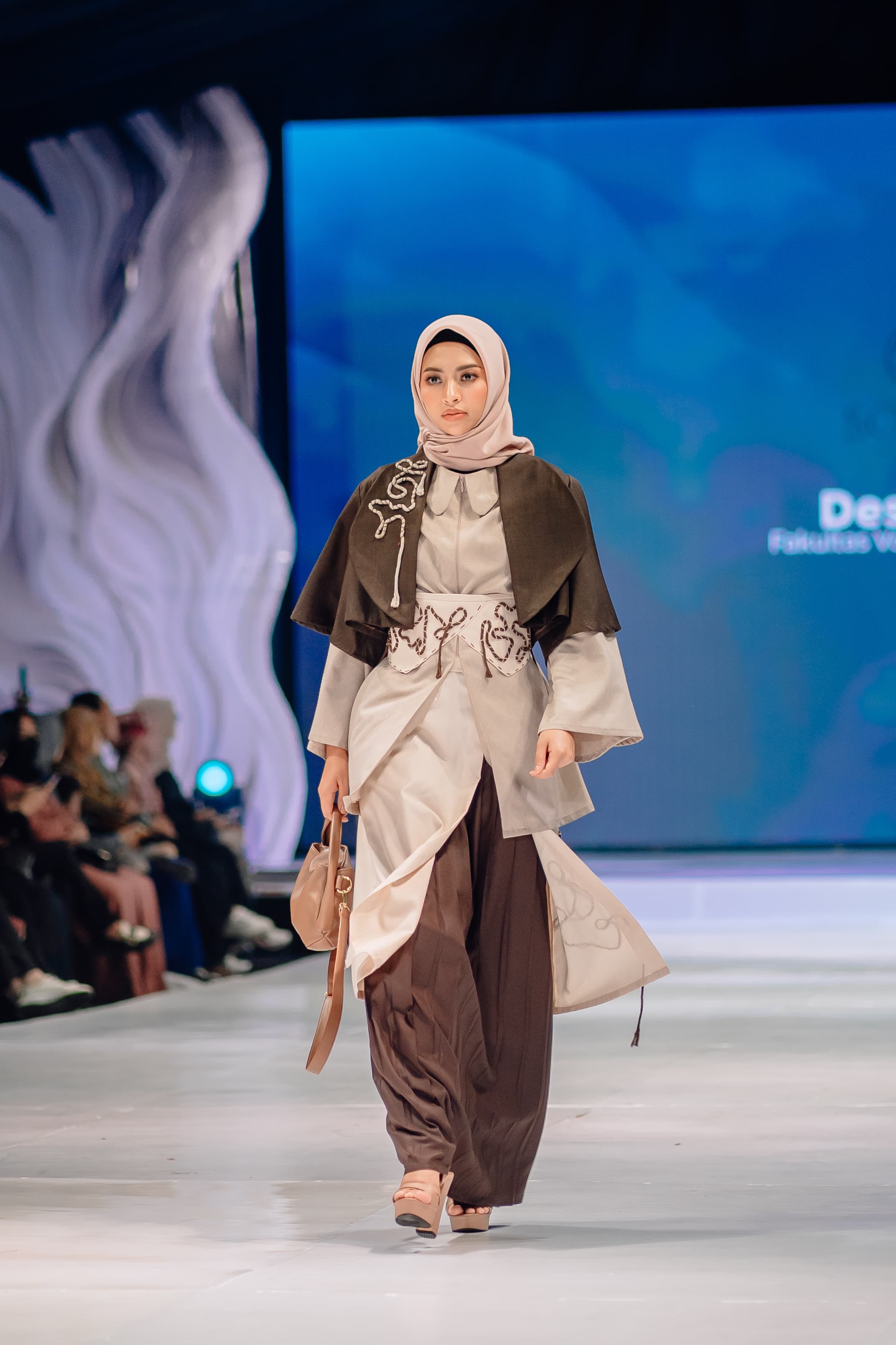 Look 1